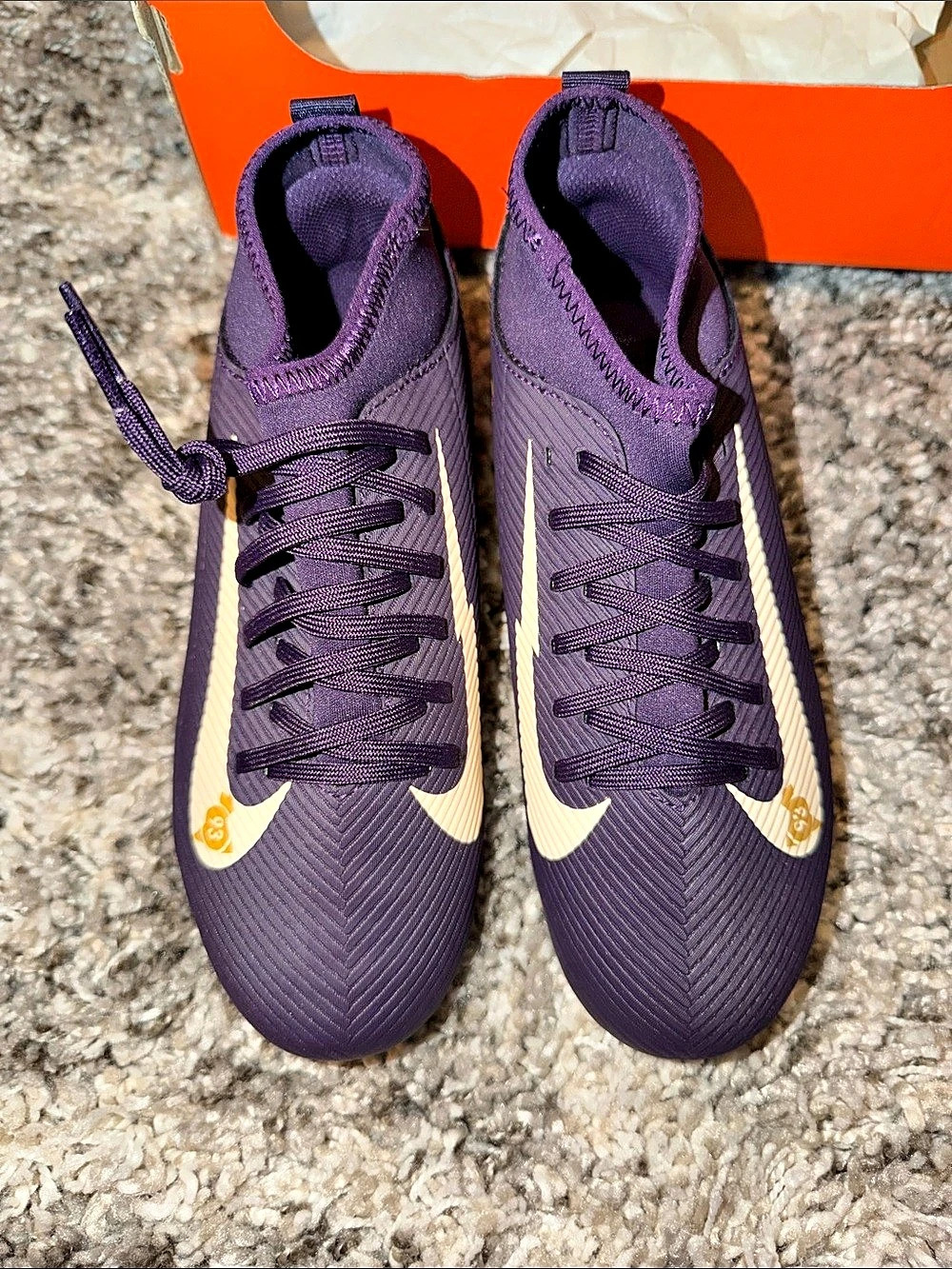 Nike JR Superfly 10 Club KM FG/MG Girls or Boys US 4.5Y Purple Soccer Cleats Lik